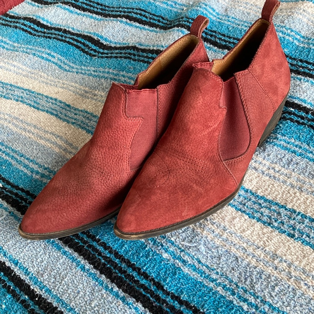 Lucky Brand red western style booties